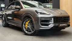 Grijs Gebruikt 2025 Porsche Cayenne Turbo E-Hybrid SUV | € 234.995 (Super prijs)