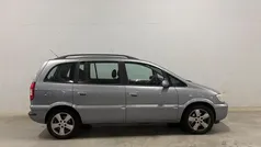 Grijs, metallic lak Gebruikt 2005 Opel Zafira MPV | € 1.388 (Goede deal)