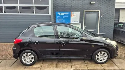 Occasion 2010 Peugeot 206+ Hatchback | € 2.300 (Eerlijke prijs)