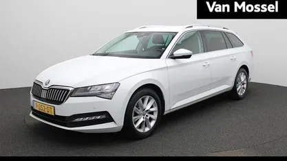 Occasion 2022 Skoda Superb Business Line Stationwagen | € 23.900 (Eerlijke prijs)