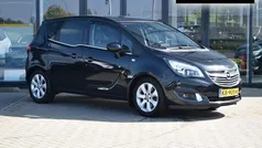 Zwart Gebruikt 2016 Opel Meriva MPV | € 9.995 (Eerlijke prijs)