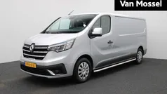 Gris highland Gebruikt 2023 Renault Trafic Van | € 22.940 (Eerlijke prijs)
