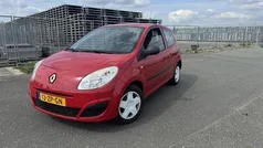 Rood Gebruikt 2008 Renault Twingo Authentique Hatchback | € 1.950 (Eerlijke prijs)