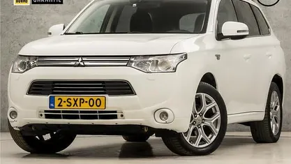 Gebruikt 2013 Mitsubishi Outlander Instyle SUV | € 12.945 (Eerlijke prijs)