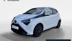 Gebruikt 2020 Toyota Aygo X-play Hatchback | € 10.245 (Eerlijke prijs)
