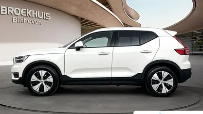 Wit Occasion 2021 Volvo XC40 Business Edition SUV | € 31.895 (Eerlijke prijs)