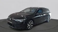 Zwart Gebruikt 2023 VW Golf VIII R-line Stationwagen | € 32.990 (Eerlijke prijs)