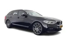 Zwart (metallic) Gebruikt 2018 BMW 530 Executive Stationwagen | € 21.945 (Eerlijke prijs)