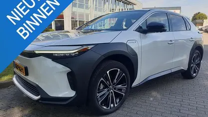 Occasion 2024 Toyota bZ4X Premium SUV | € 39.895 (Eerlijke prijs)