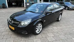 Zwart Gebruikt 2007 Opel Vectra GTS Executive Hatchback | € 2.950 (Goede deal)