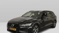 Gebruikt 2021 Volvo V60 R-Design Stationwagen | € 33.694 (Eerlijke prijs)
