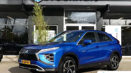 Blauw Gebruikt 2022 Mitsubishi Eclipse Cross Intense+ SUV | € 25.395 (Eerlijke prijs)