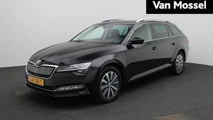 Zwart Gebruikt 2024 Skoda Superb Business Line Stationwagen | € 34.900 (Eerlijke prijs)