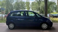 Blauw Gebruikt 2004 Opel Meriva Cosmo MPV | € 799 (Goede deal)