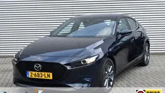 Gebruikt 2022 Mazda 3 Hatchback | € 24.440 (Eerlijke prijs)