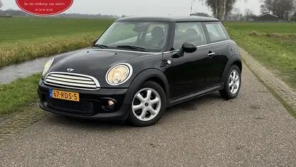 Zwart Gebruikt 2011 Mini ONE Business Hatchback | € 3.950 (Goede deal)