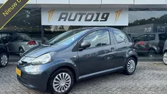 Grijs Gebruikt 2006 Toyota Aygo Hatchback | € 1.419 (Eerlijke prijs)