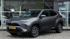 Grijs Gebruikt 2024 Toyota Yaris Cross Executive SUV | € 32.549 (Eerlijke prijs)
