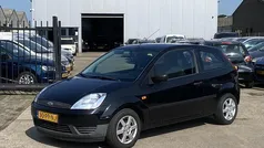 Zwart Gebruikt 2004 Ford Fiesta Style Hatchback | € 1.295 (Eerlijke prijs)