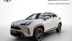 Gebruikt 2023 Toyota Yaris Cross X-plore SUV | € 28.495 (Eerlijke prijs)