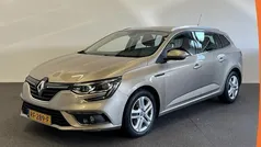 Bruin, metallic lak Gebruikt 2017 Renault Mégane GrandTour Zen Stationwagen | € 5.940 (Eerlijke prijs)