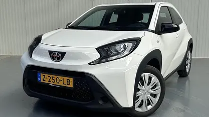 Occasion 2024 Toyota Aygo X Play SUV | € 17.950 (Eerlijke prijs)