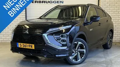 Gebruikt 2023 Mitsubishi Eclipse Cross SUV | € 28.880 (Eerlijke prijs)