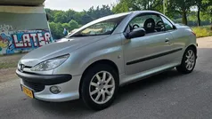 Grijs Gebruikt 2003 Peugeot 206 CC Roland Garros Cabriolet | € 395 (Super prijs)