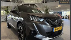 Grijs Gebruikt 2021 Peugeot 2008 GT SUV | € 21.750 (Eerlijke prijs)