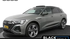 Grijs Gebruikt 2023 Audi Q8 e-tron Basis SUV | € 63.595 (Goede deal)