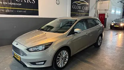 Grijs Gebruikt 2015 Ford Focus Titanium Stationwagen | € 8.750 (Eerlijke prijs)