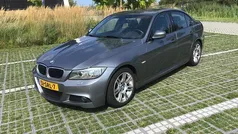 Grijs Gebruikt 2011 BMW 318 M Sport Sedan | € 5.750 (Super prijs)