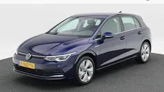 Gebruikt 2021 VW Golf VIII Style Hatchback | € 24.850 (Eerlijke prijs)