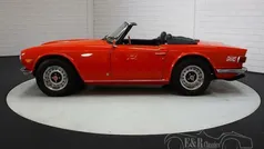 Triumph TR6