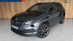 Grijs Gebruikt 2021 Skoda Karoq SportLine SUV | € 28.950 (Eerlijke prijs)