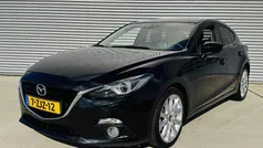 Zwart Gebruikt 2015 Mazda 3 Hatchback | € 13.450 (Eerlijke prijs)