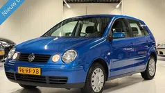 Blauw Gebruikt 2005 VW Polo Hatchback | € 2.999 (Eerlijke prijs)