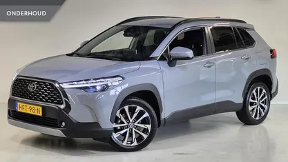 Occasion Toyota Corolla Cross Style 140 PK (102 kW) 2025 Grijs SUV
