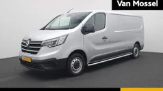 Highlandgrijs kqa Gebruikt 2023 Renault Trafic Komfort Van | € 23.725 (Eerlijke prijs)