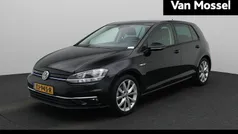 Zwart Gebruikt 2018 VW Golf VII Highline Hatchback | € 13.900 (Eerlijke prijs)