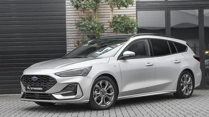 Gebruikt 2024 Ford Focus ST-Line X Stationwagen | € 25.450 (Eerlijke prijs)