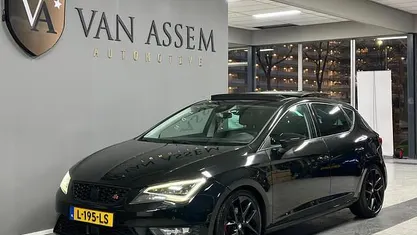 Zwart Gebruikt 2016 Seat Leon FR Hatchback | € 12.990 (Eerlijke prijs)