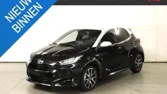 Zwart Gebruikt 2020 Toyota Yaris Executive Hatchback | € 21.950 (Eerlijke prijs)