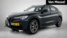 Zwart Gebruikt 2017 Alfa Romeo Stelvio Super SUV | € 29.900 (Eerlijke prijs)