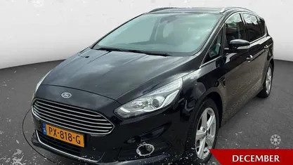 Zwart Gebruikt 2017 Ford S-MAX Titanium MPV | € 14.450 (Goede deal)