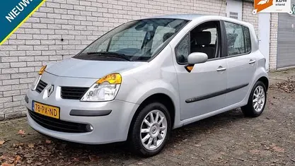 Grijs Occasion 2005 Renault Modus Expression MPV | € 1.999 (Eerlijke prijs)