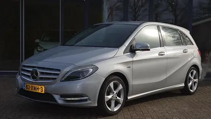 Occasion Mercedes B180 Ambition 122 PK (89 kW) 2012 Grijs MPV