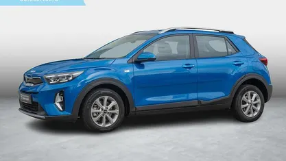 Sporty blue Gebruikt 2024 Kia Stonic SUV | € 21.690 (Eerlijke prijs)