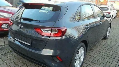 Occasion 2020 Kia Ceed Hatchback | € 16.290 (Super prijs)