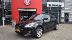 Zwart Gebruikt 2022 Suzuki Swift Hatchback | € 17.945 (Eerlijke prijs)